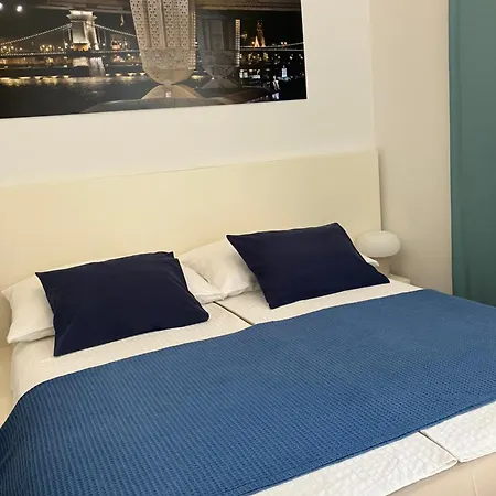 43 * ブダペスト